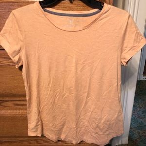 Free fly peach tee